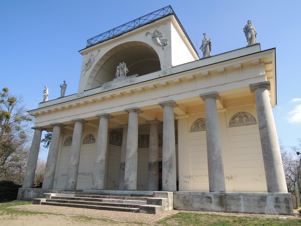 Apartmány Hlohovec Exterior foto
